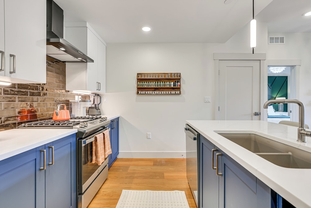 Mountain-view Condo in Downtown Winter Park!