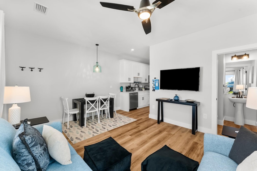 Cape Cottages by Panhandle Getaways
