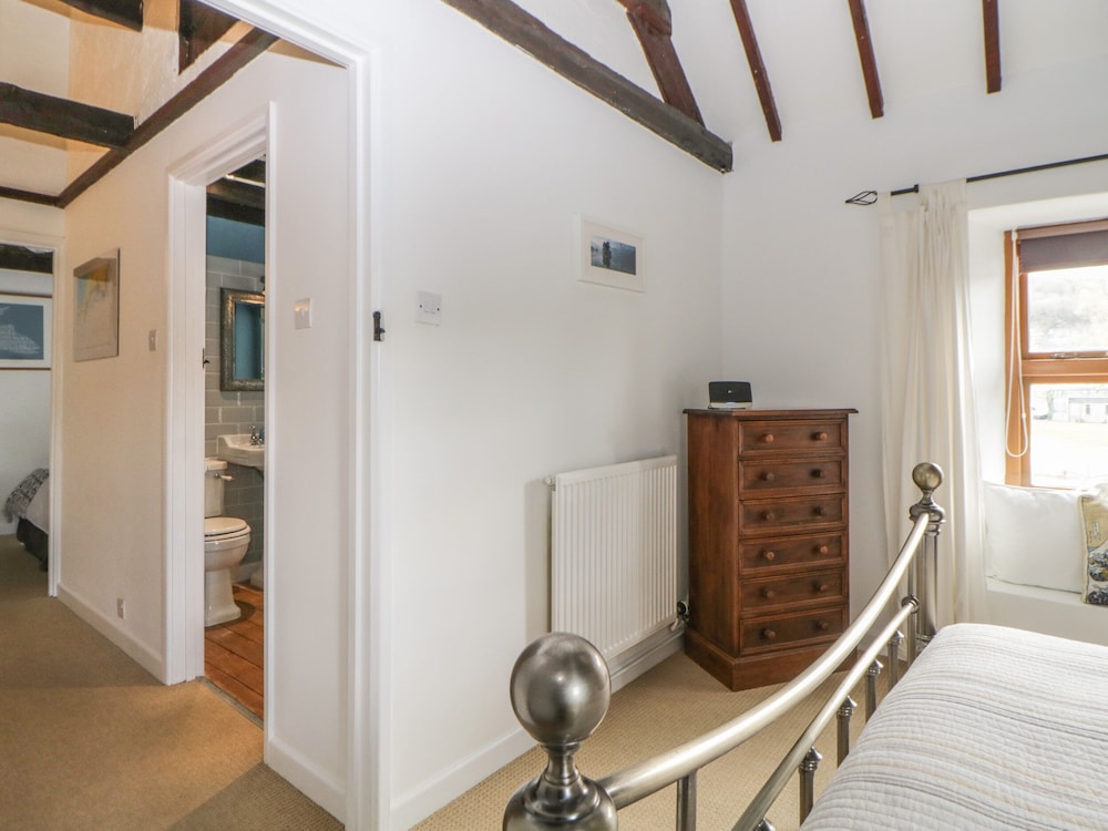 Oak Cottage