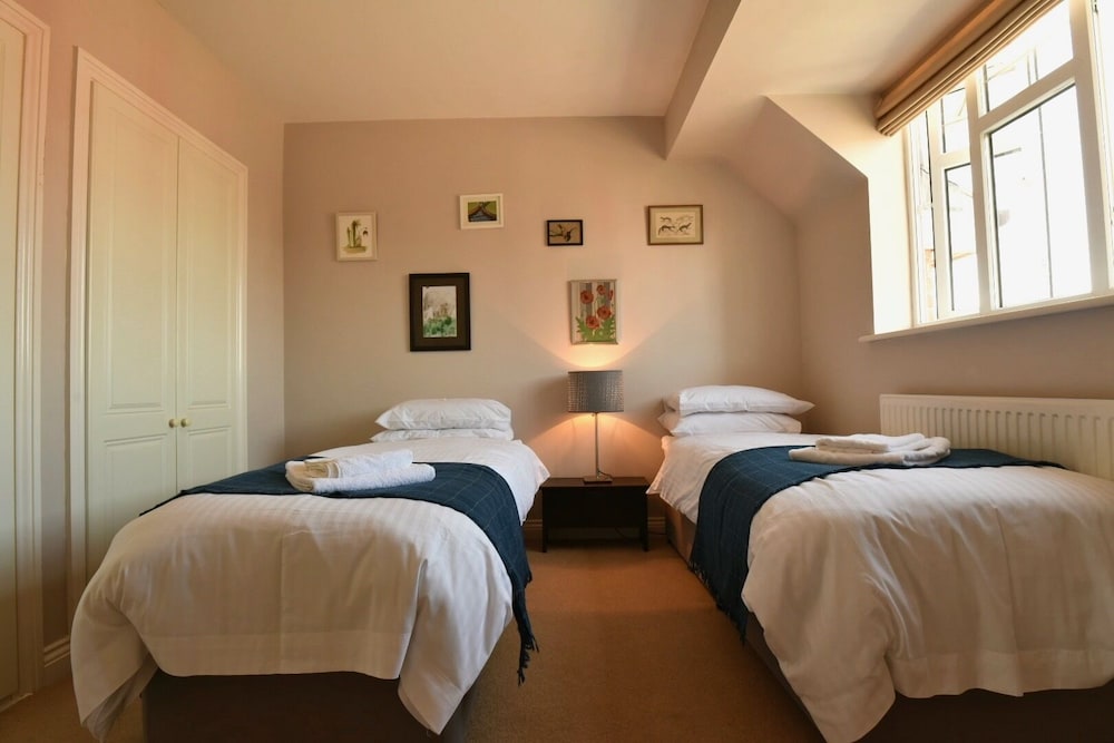 47 Wetherby Way view 5