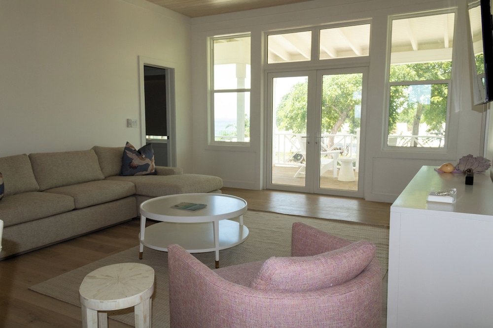 Kalopsia Seaside Villas & Marina