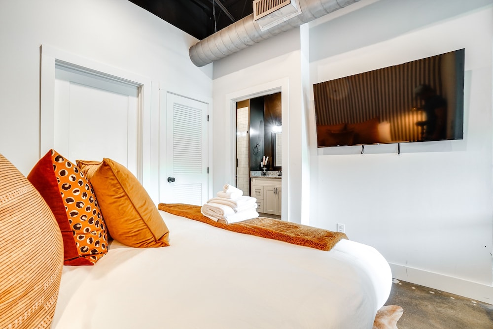 Modern Nashville Studio 5 Mi to Downtown! - Property Image 26