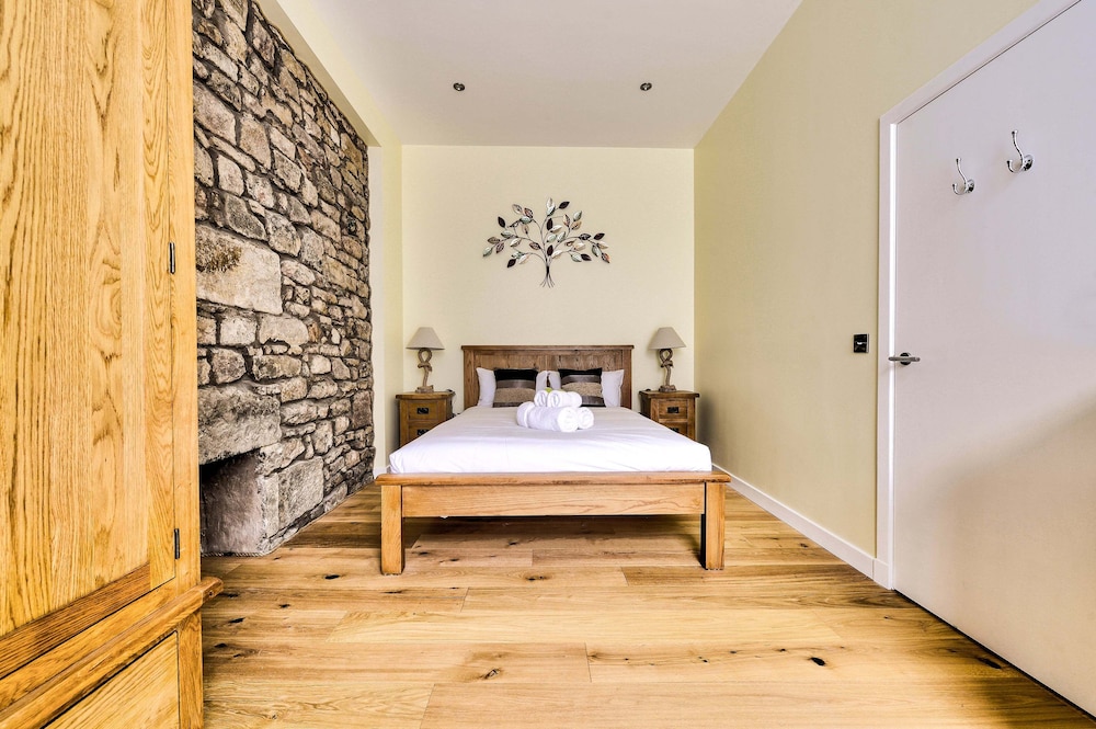 Stunning flat near St. Giles' Cathedral