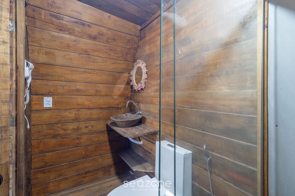 Beachfront Cabins in Bahia – OTX