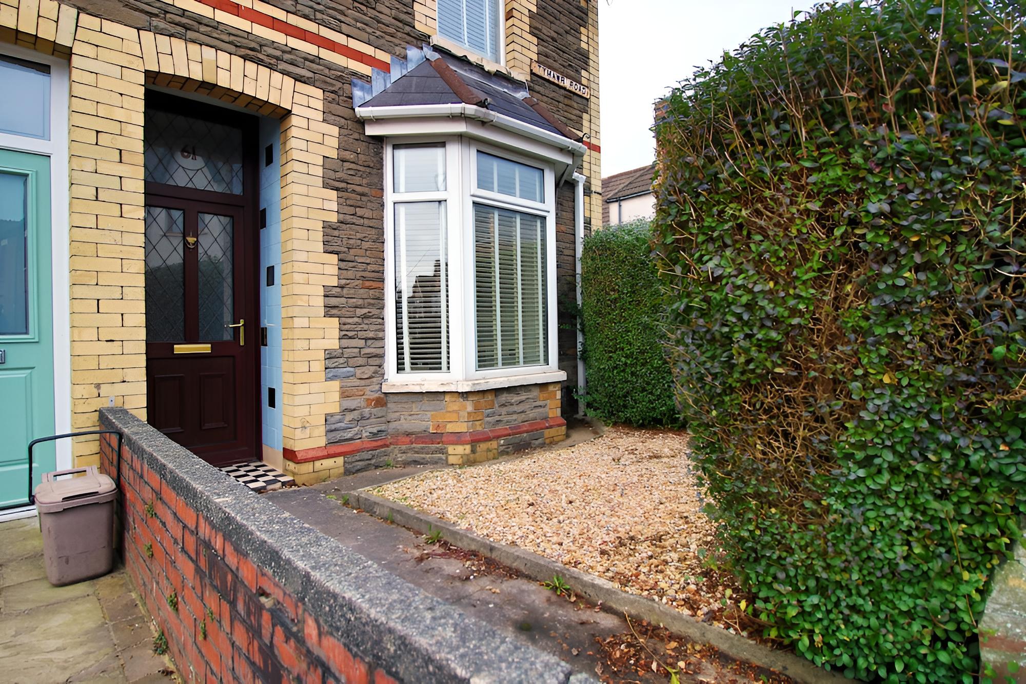 Cardiff Vacations - Mawr Terrace by Ty SA -NEW sleeps 8 - Property Image 6