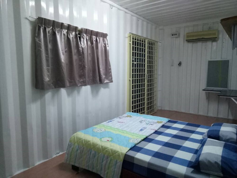5 Stone Cabin Chalet