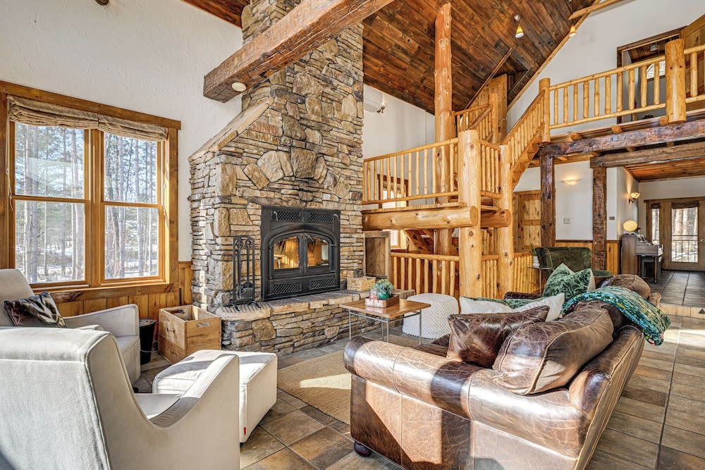 Hot Tub & Private Sauna: Wausau Family Home