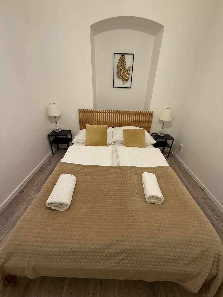 Spacious 3BR Apt Heart of Vienna