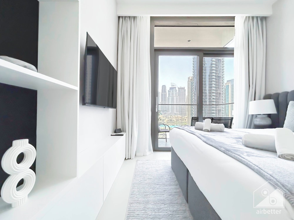 Luxury & Elegance at Burj Crown Downtown