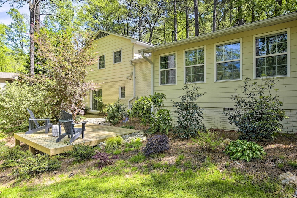 Bright Cary Home With Deck < 15 Mi to Raleigh! - Property Image 15