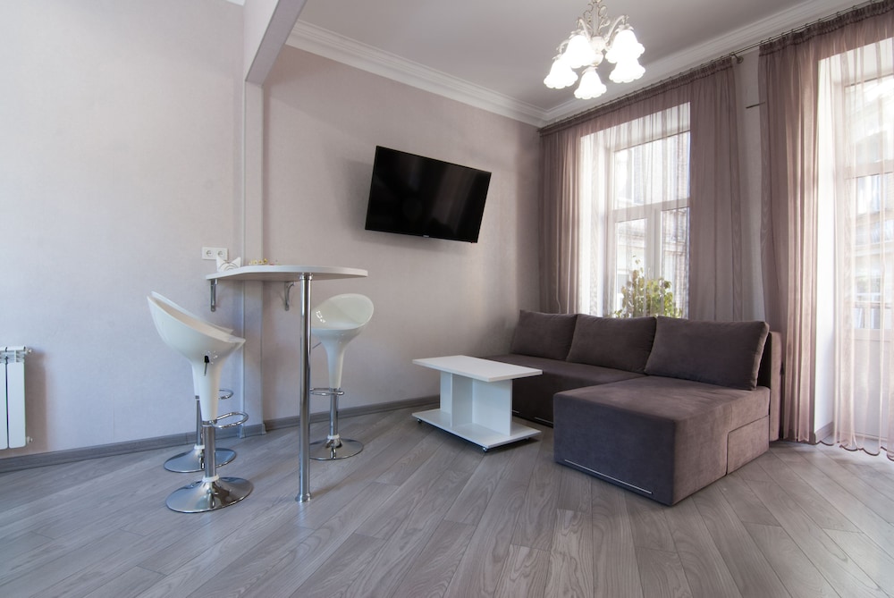 Home-Hotel Vladimirskaya 7