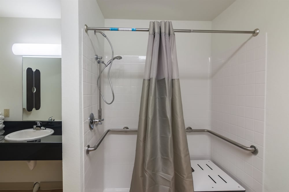 Days Inn & Suites by Wyndham Colorado City/I-20