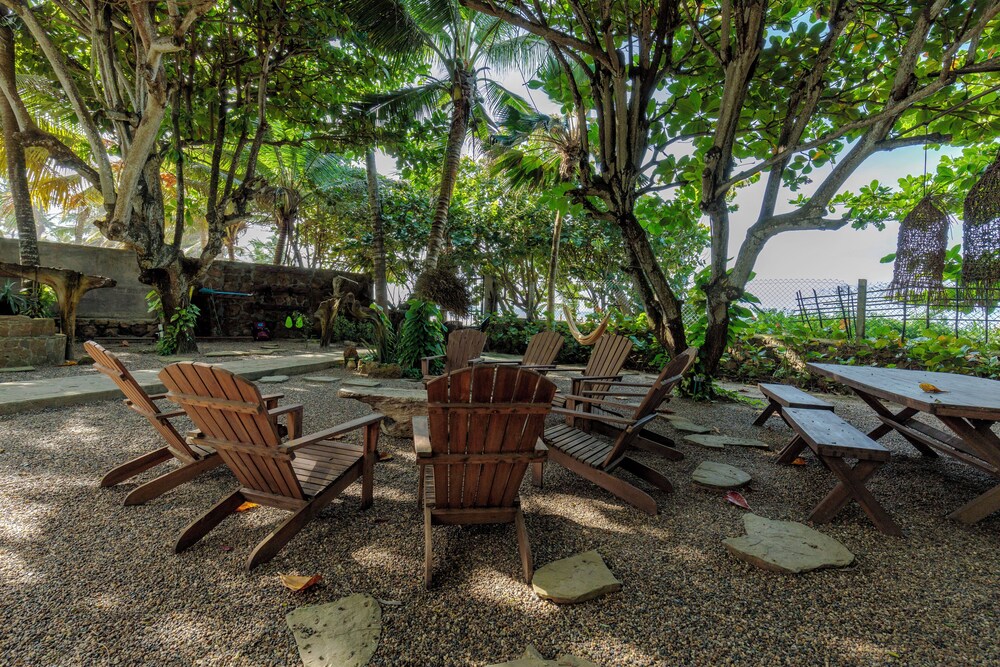LAS DUNAS BEACH HOUSE