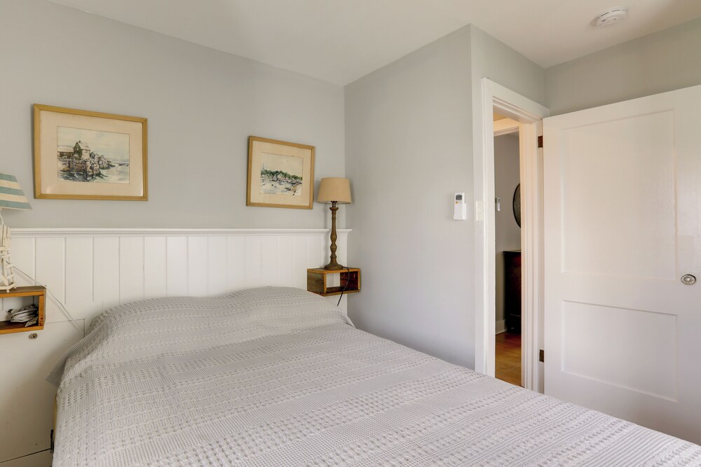 Walk to Sand & Fantasy Island: Beach Haven Getaway