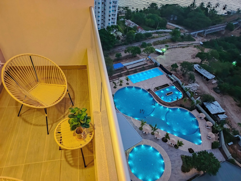 Santa Marina Luxury Stay - Ocean View