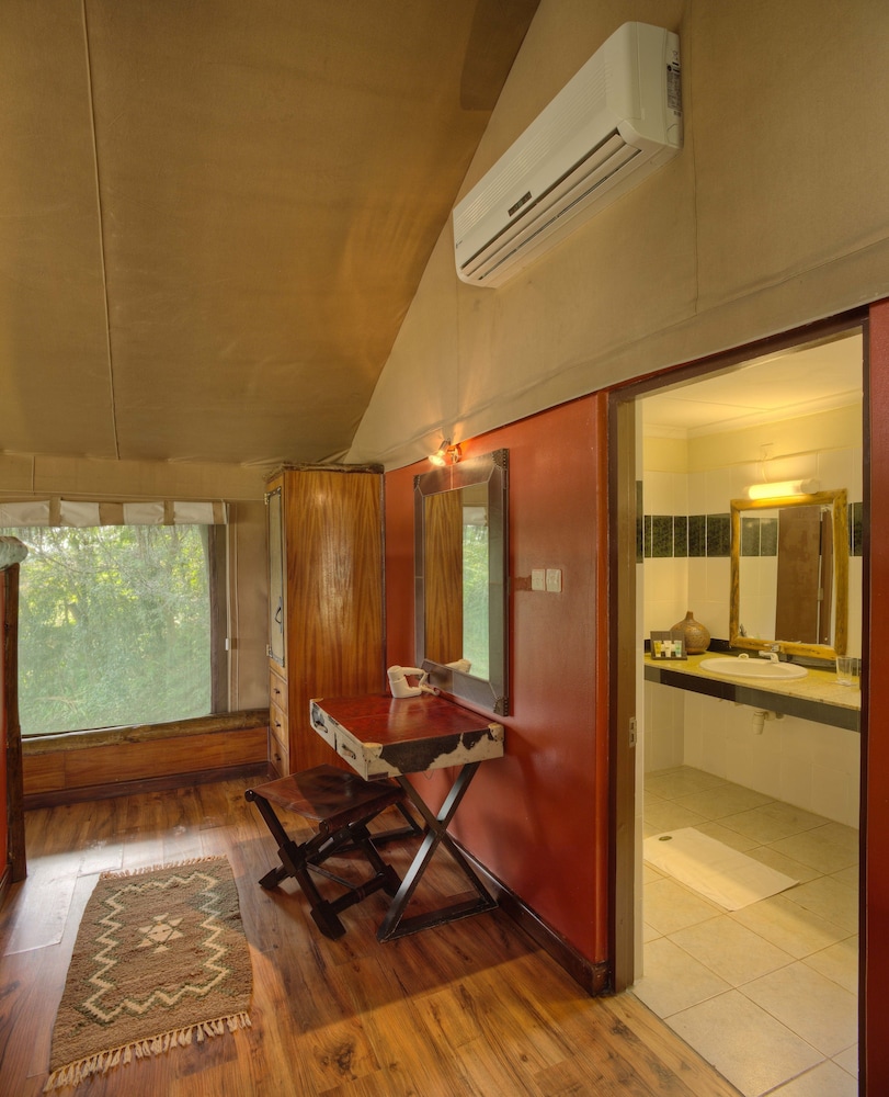 Chobe Safari Lodge | East Africa Uganda