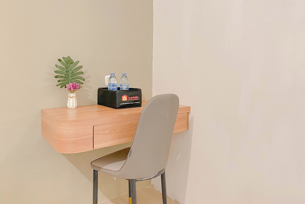 New And Modern Look Studio Room At Apartment Bassura City