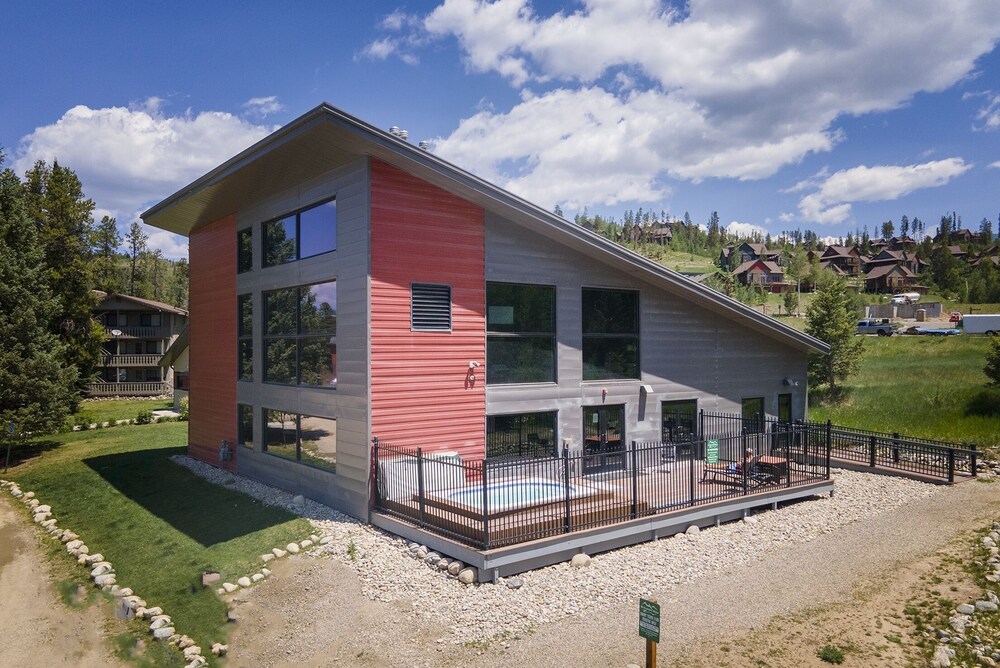 Hi Country Haus - 10-13 3 Bedroom Condo by RedAwning - Property Image 12