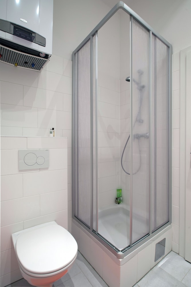Apartment Theresiengasse Check in 15h to 22h Only