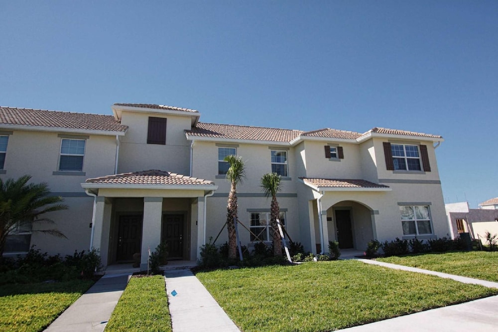 4888 Storey Lake - Image 1