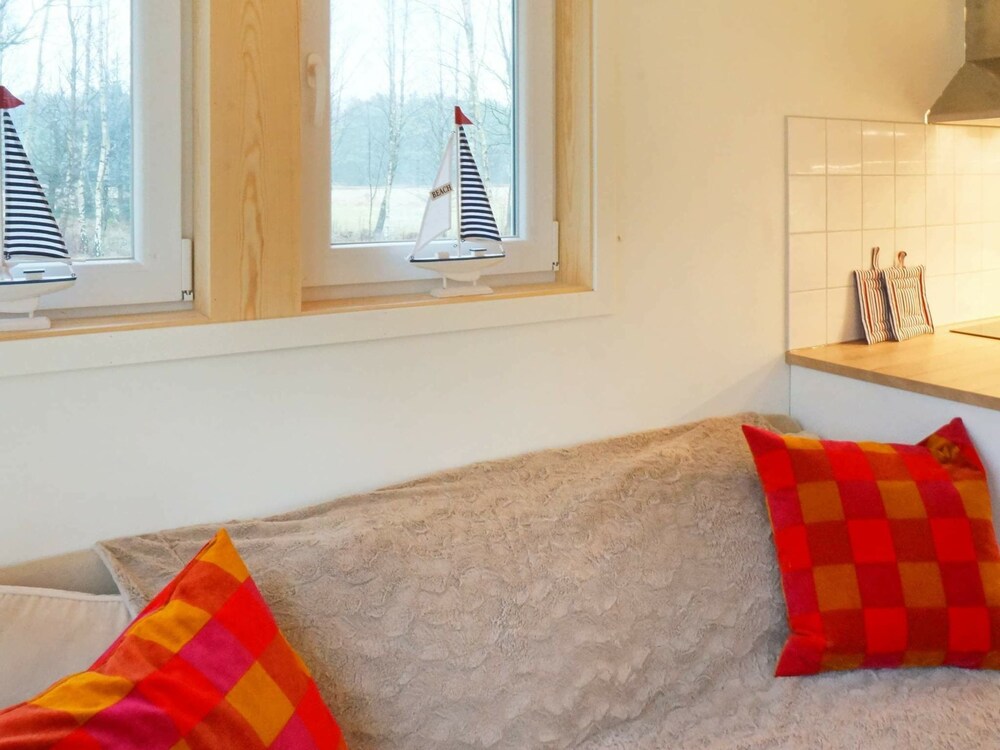 6 Person Holiday Home in Heberg view 4