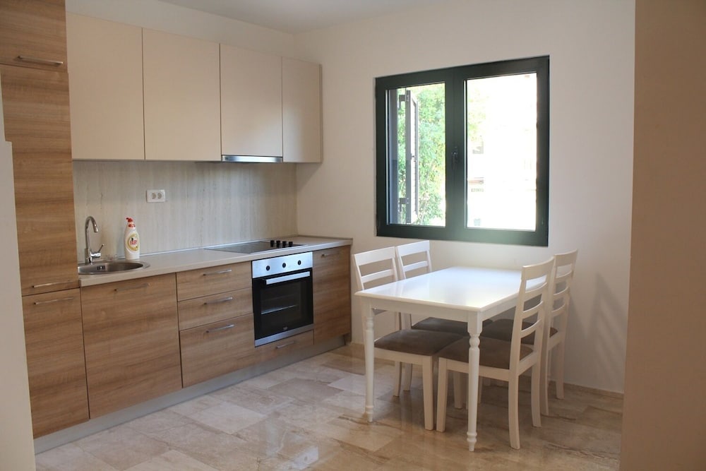 Family Apartments Budva view 4