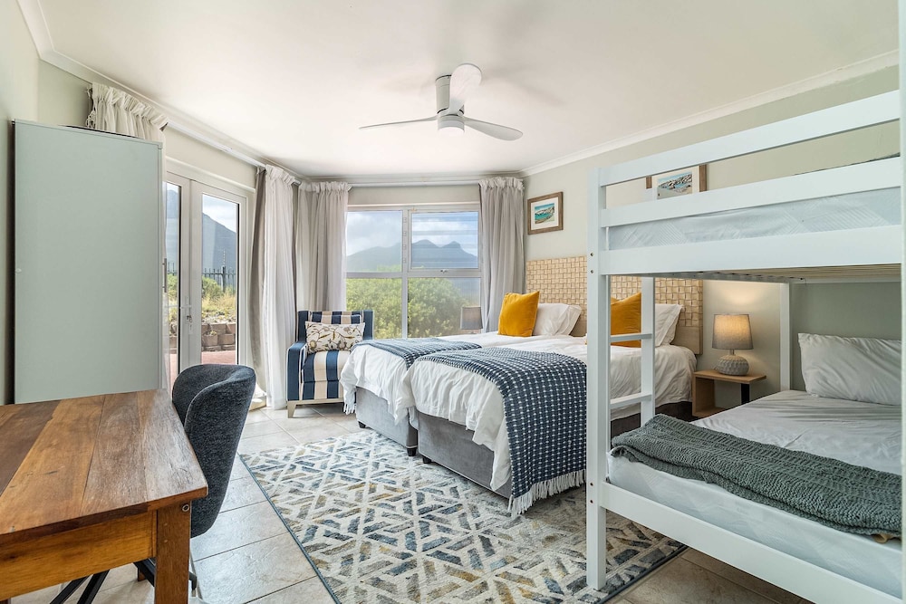 3 Bedroom Family Apartment Beach Club - Houtbay
