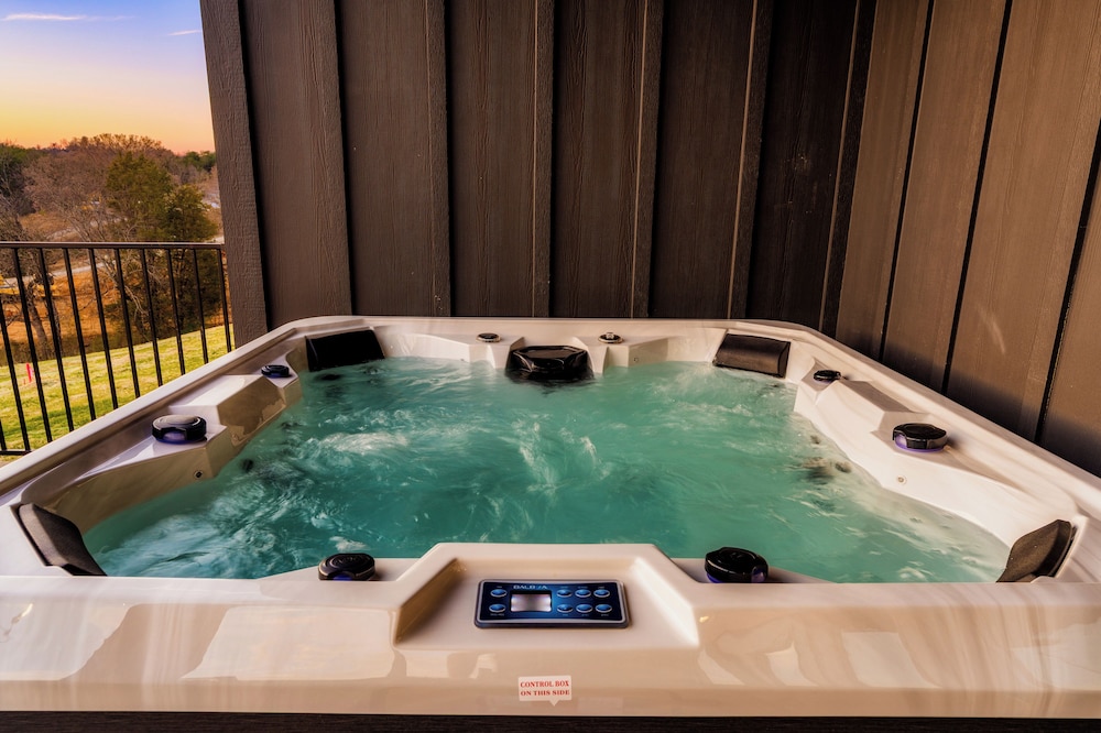Smith Creek Reserve Luxury Cabins