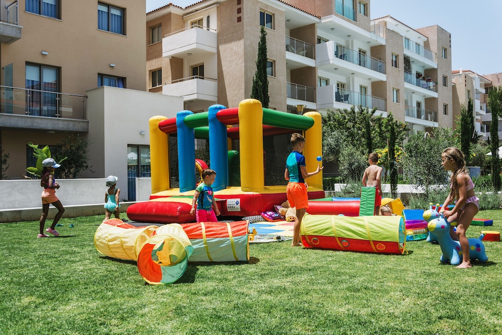 Paphos Vacations - Elysia Park - Property Image 72