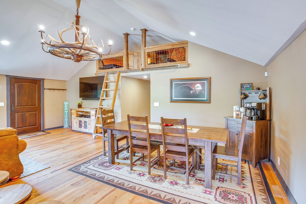Stay & Sip: Group Ranch at Shamrock Hills Vineyard