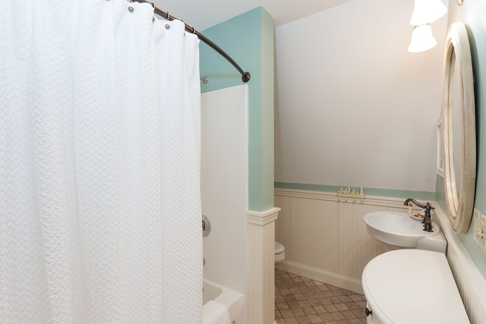 Sheepscot Harbour Village Resort