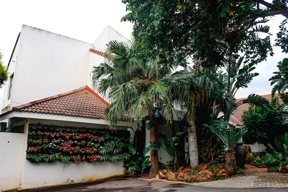 La Dolce Vita Guest House