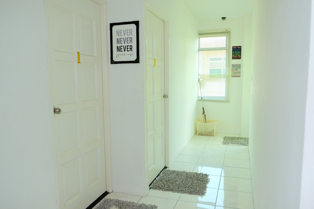 Natol Homestay - Kuching Home Penthouse Airport Road