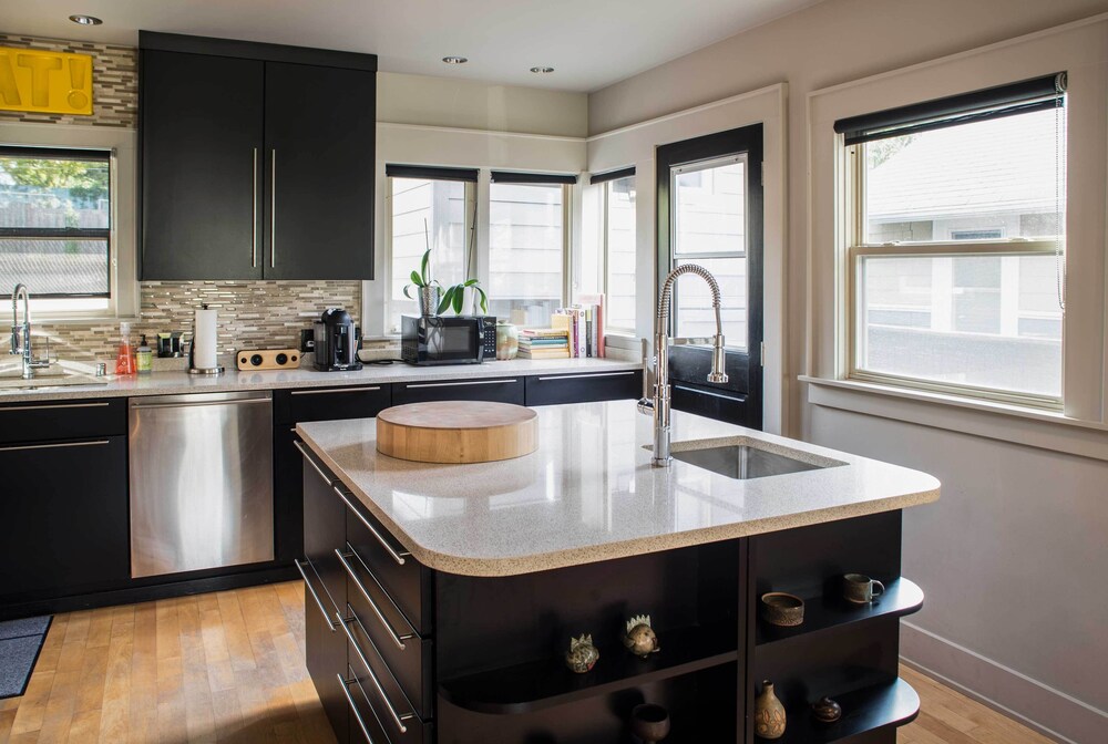 Updated Tacoma Home w/ Patio: 3 Mi to Downtown - Property Image 6