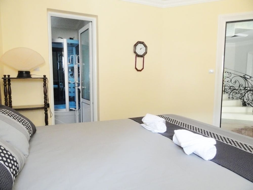 Petrovac Villa With Pool photo 2