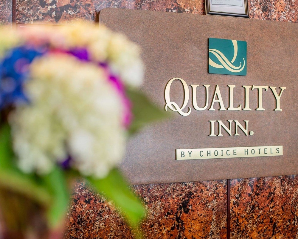 Brattleboro Vacations - Quality Inn  Conference Center - Property Image 31