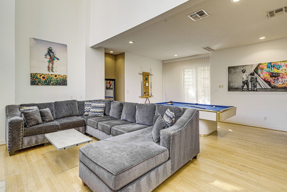 lounge