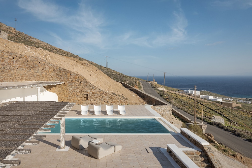 Mykonian Icon Villa