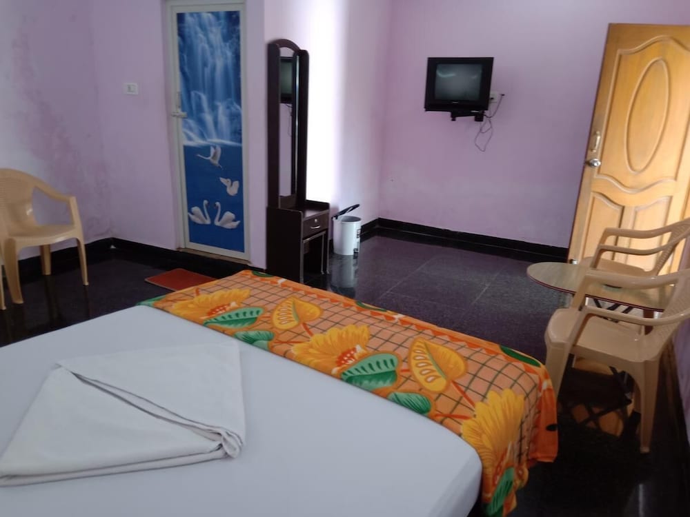 Ulo Rainbow Guest House view 2