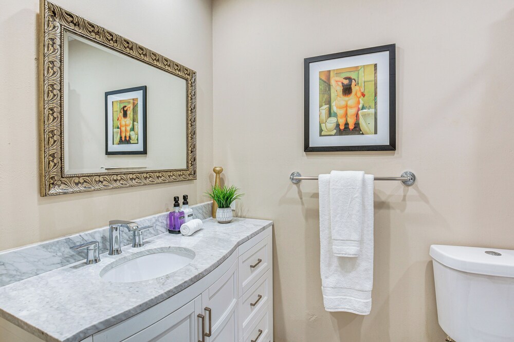 5 Mi to Fort Worth Stockyards: Home w/ Yard!