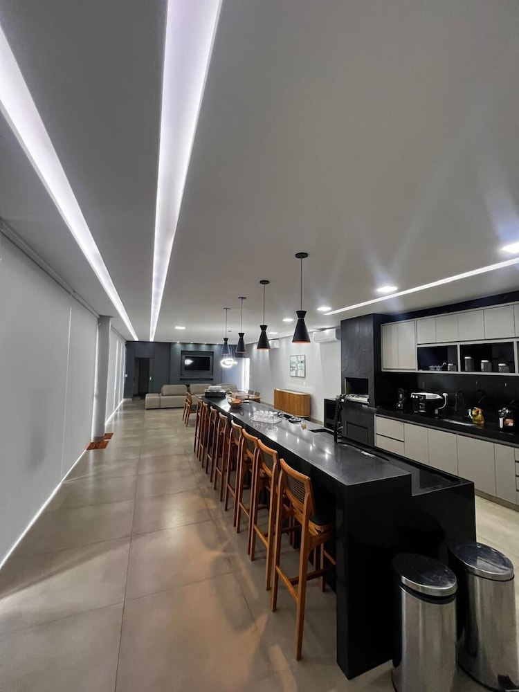Mansão Luxo Lago - Caldas Novas