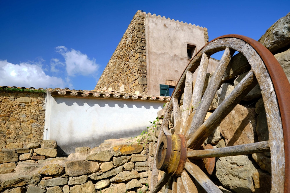 Can Muní - Pins
