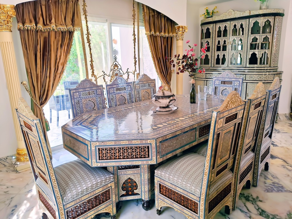 L'Orchidée - Luxury Suites