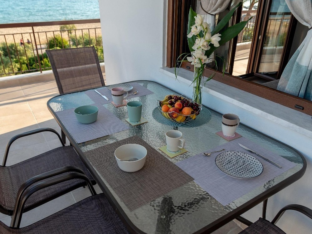 Dimi Seafront Partment by Rentals Pro view 5