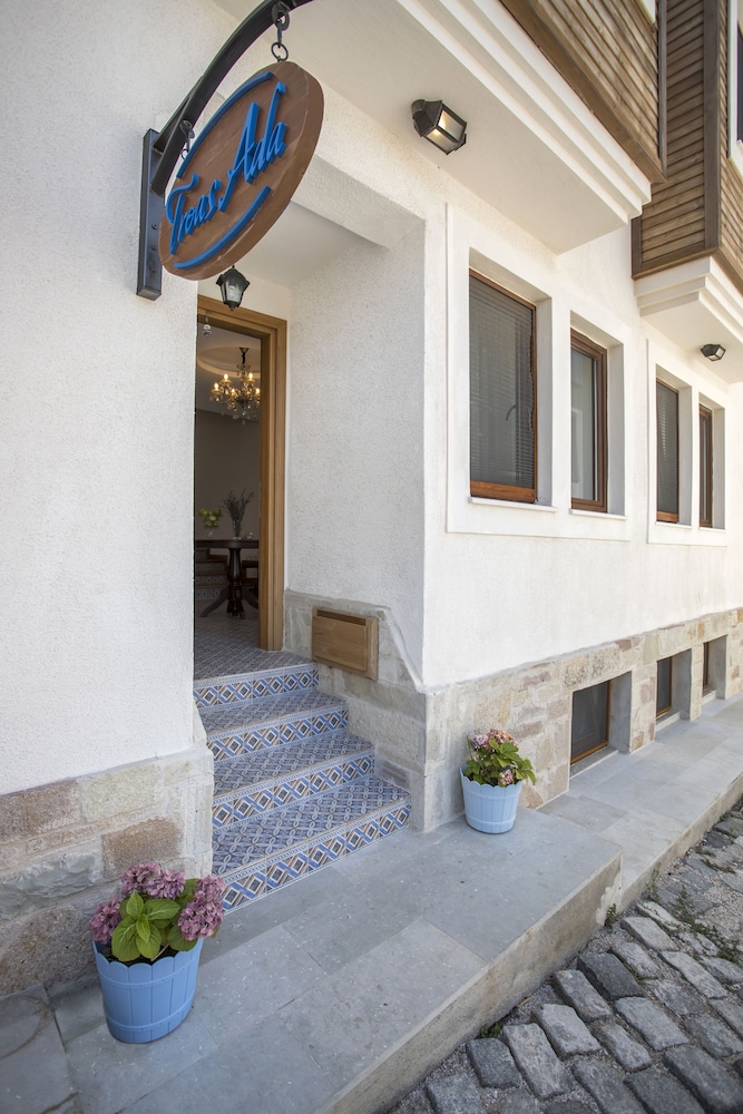 Troas Ada Hotel - Image 18