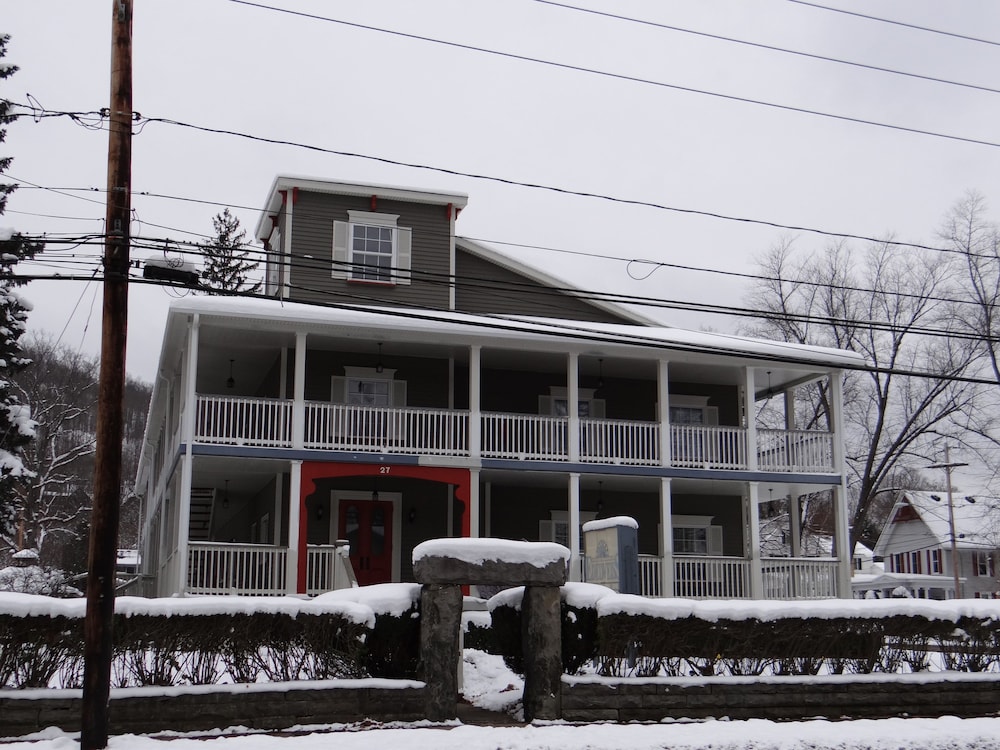 Edelweiss Lodge