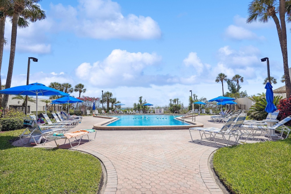 Ocean Sands 1-708