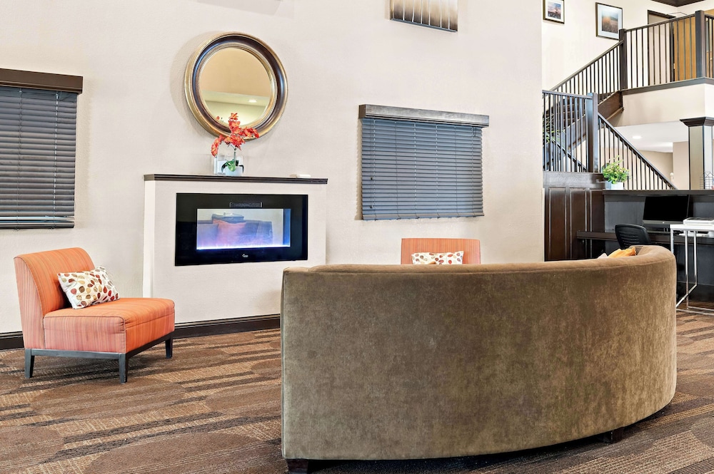 Forsyth Vacations - Best Western Monticello Gateway Inn - Property Image 2