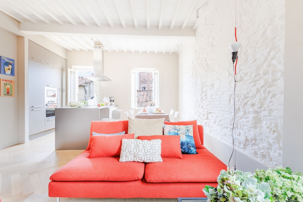 The White Lotus Penthouse