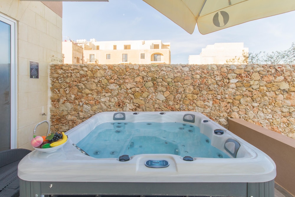 Wellness Hygge Modern Gozitan Apartment